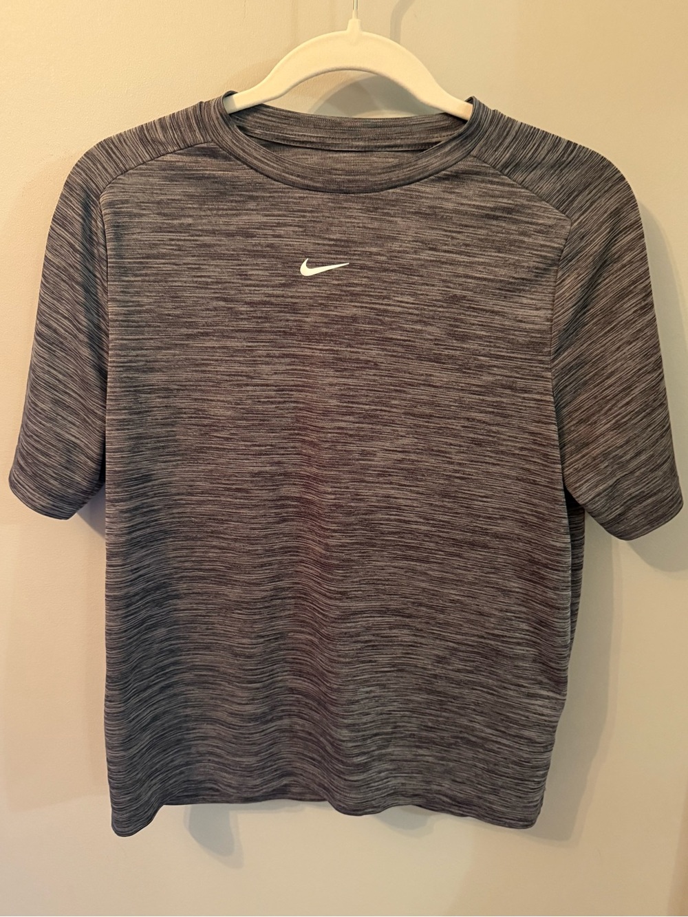 Nike Boys Heathered Gray Short-Sleeve Performance Shirt